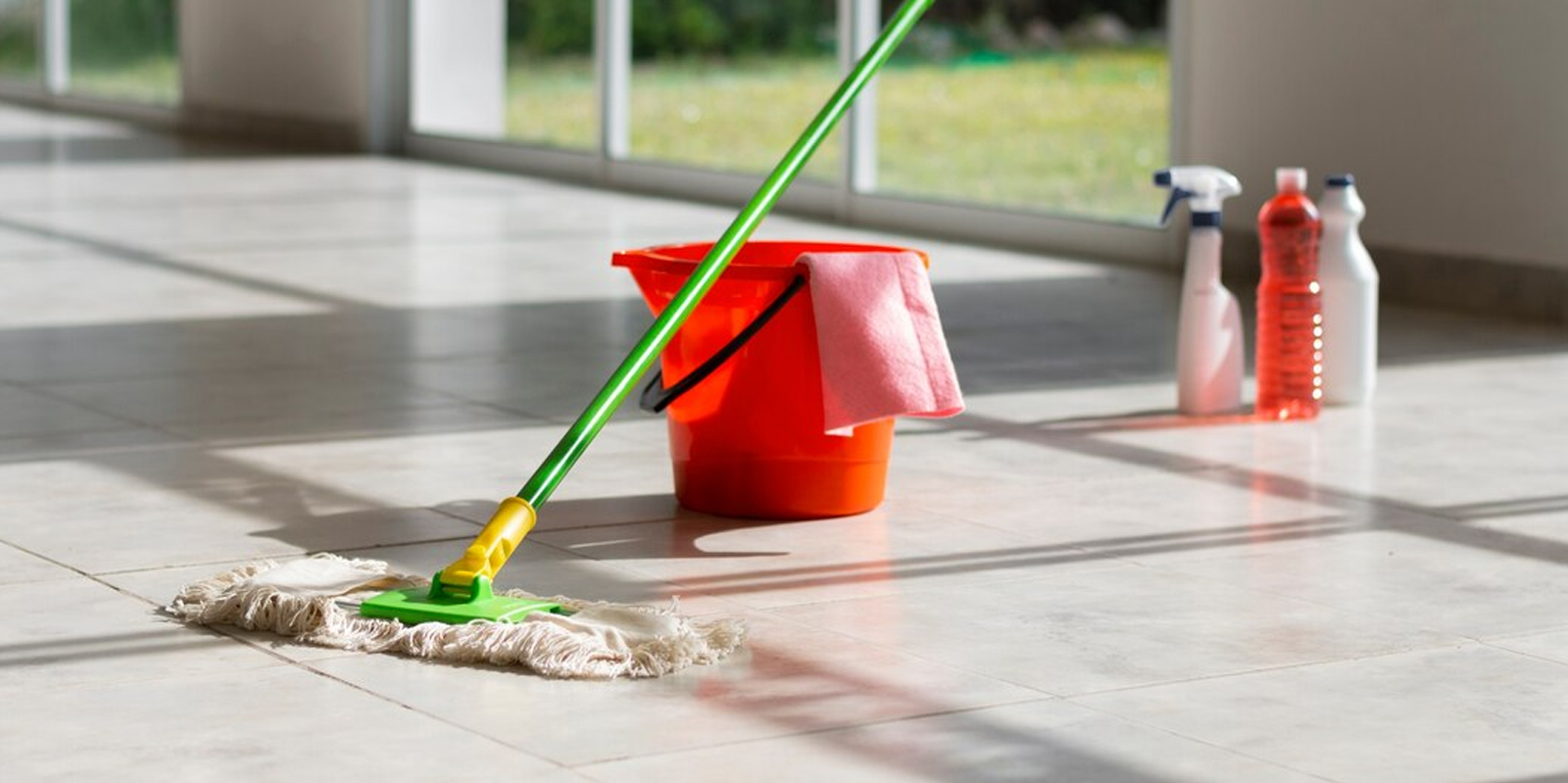 A Complete Guide: Natural Ways to Clean Bathroom Floor Tiles