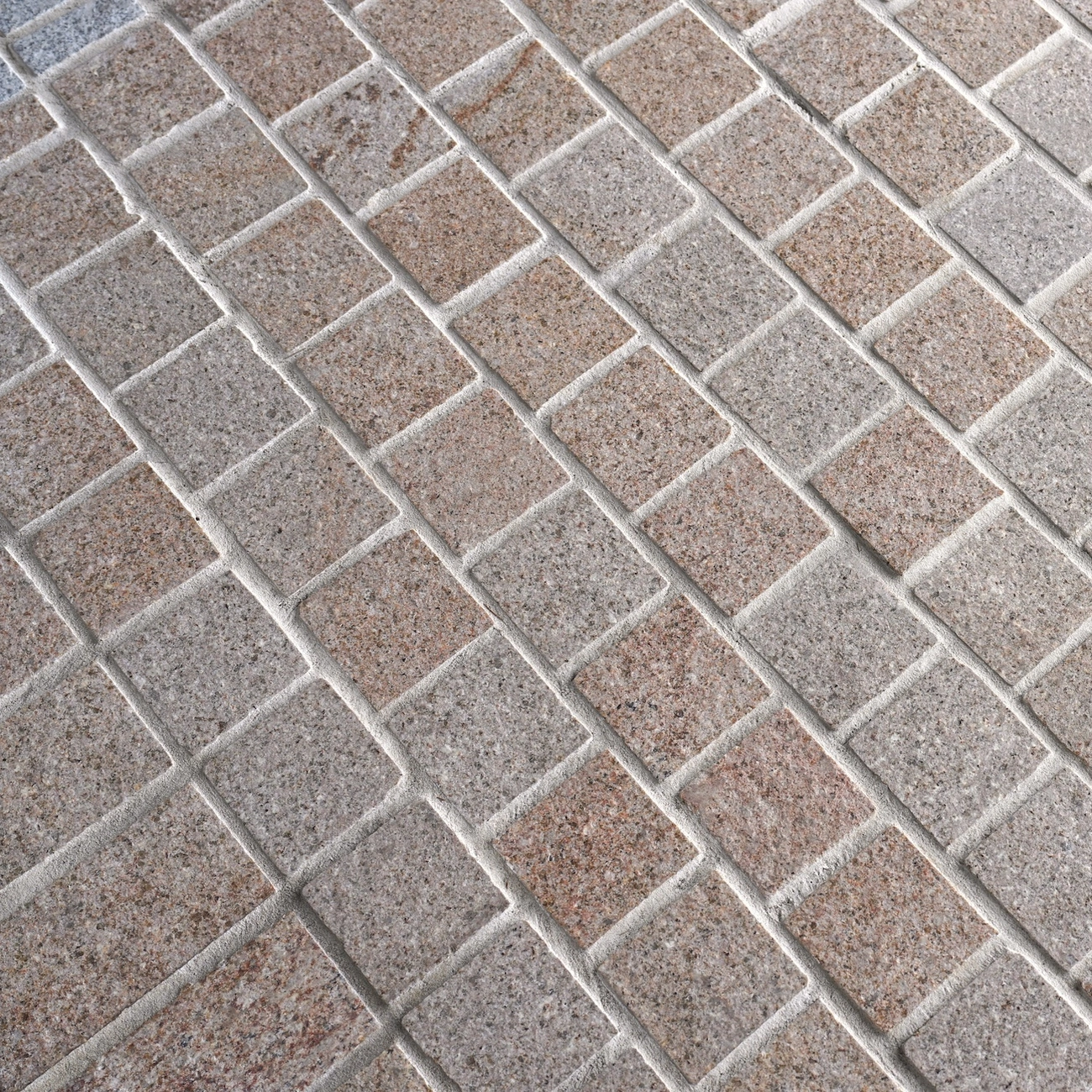 Honey Jesper Granite Mesh Back Cobblestone